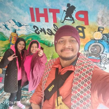 Pathi Bunkers Hostel Darjeeling  Exterior photo