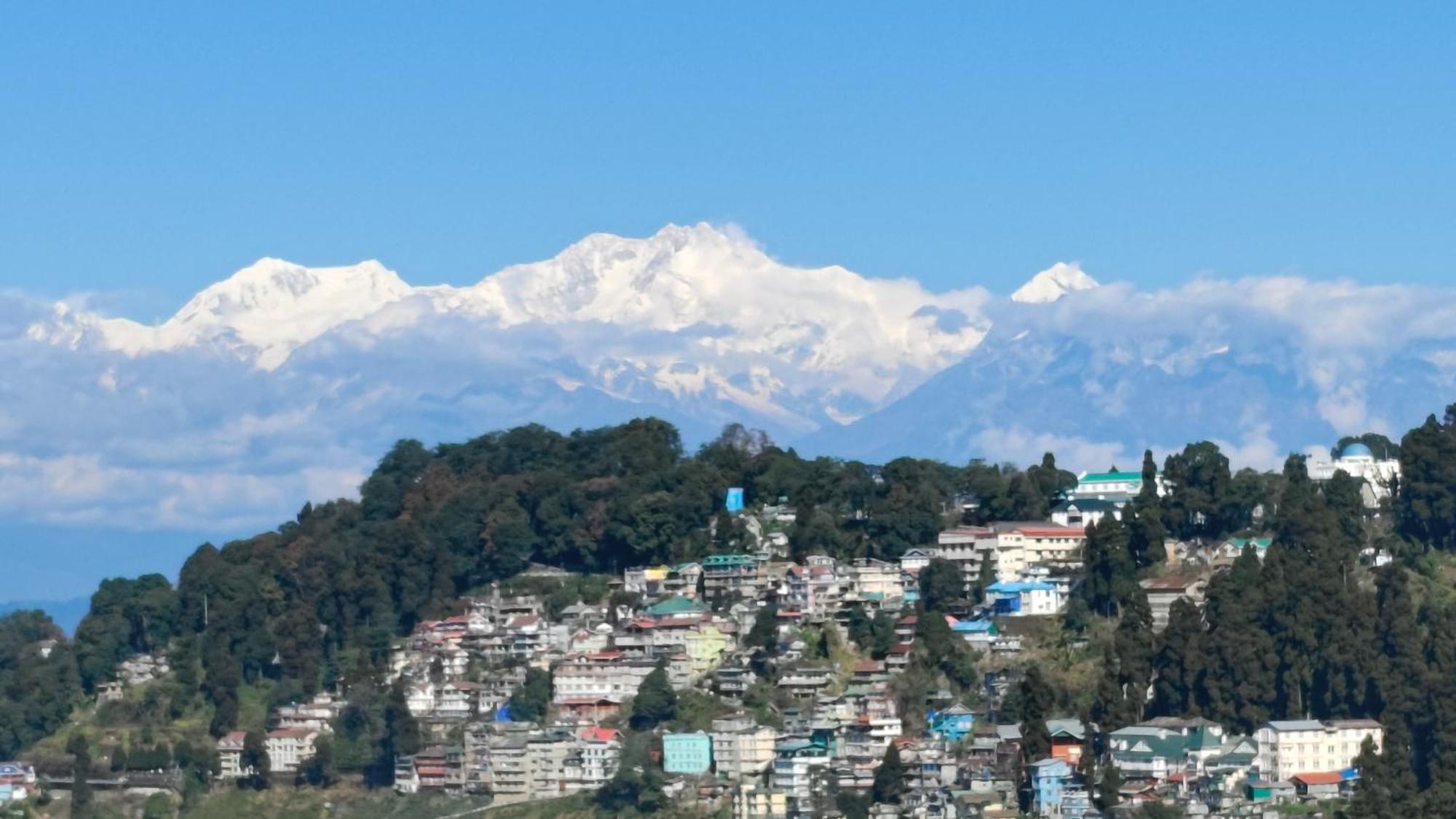 Pathi Bunkers Hostel Darjeeling  Exterior photo